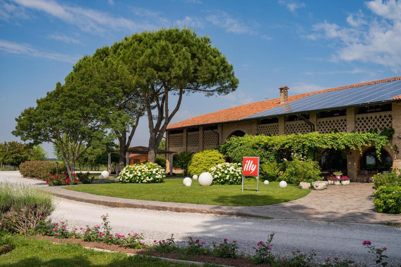 Agriturismo Isola Augusta Palazzolo dello Stella Luaran gambar