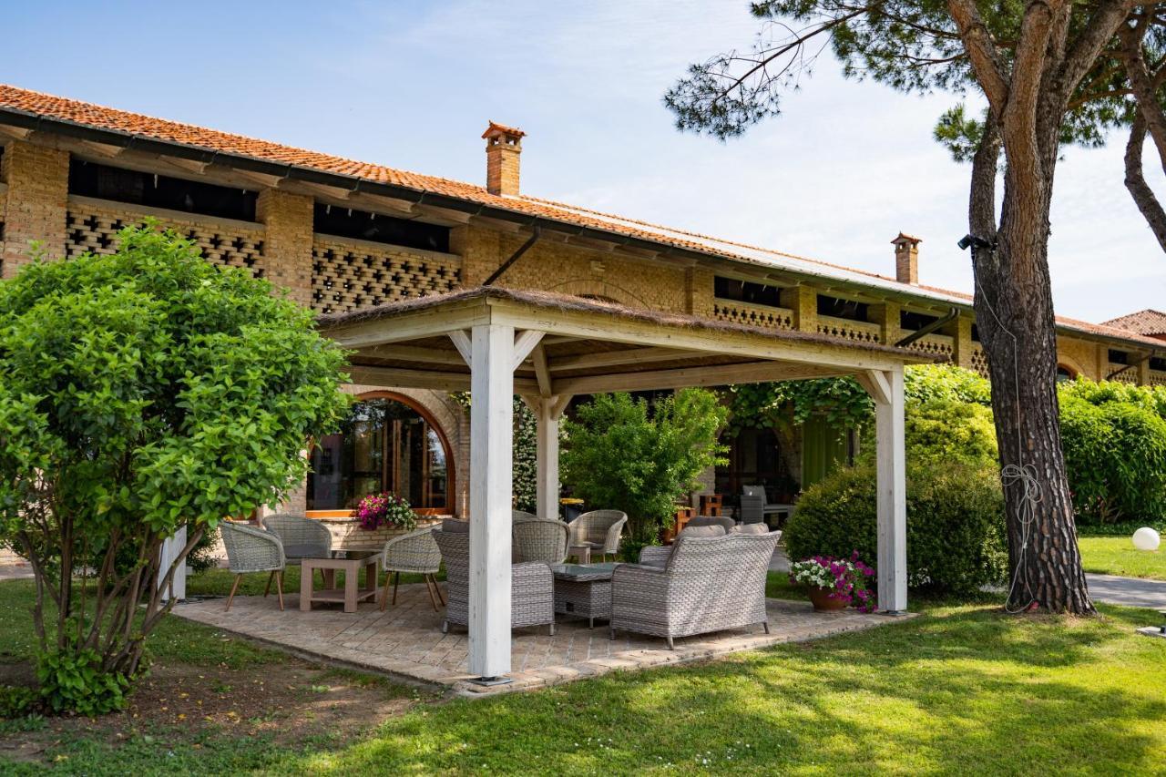 Agriturismo Isola Augusta Palazzolo dello Stella Luaran gambar