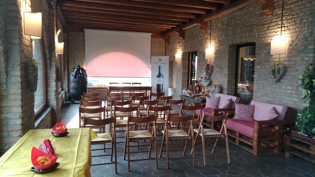 Agriturismo Isola Augusta Palazzolo dello Stella Luaran gambar