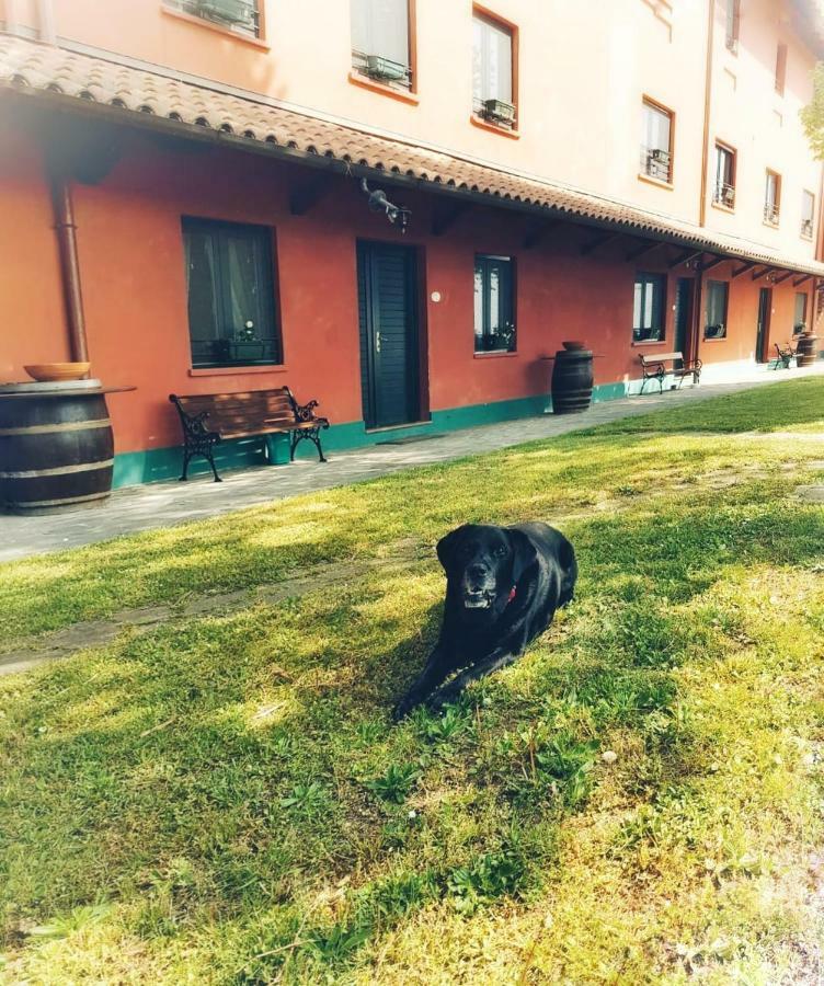 Agriturismo Isola Augusta Palazzolo dello Stella Luaran gambar